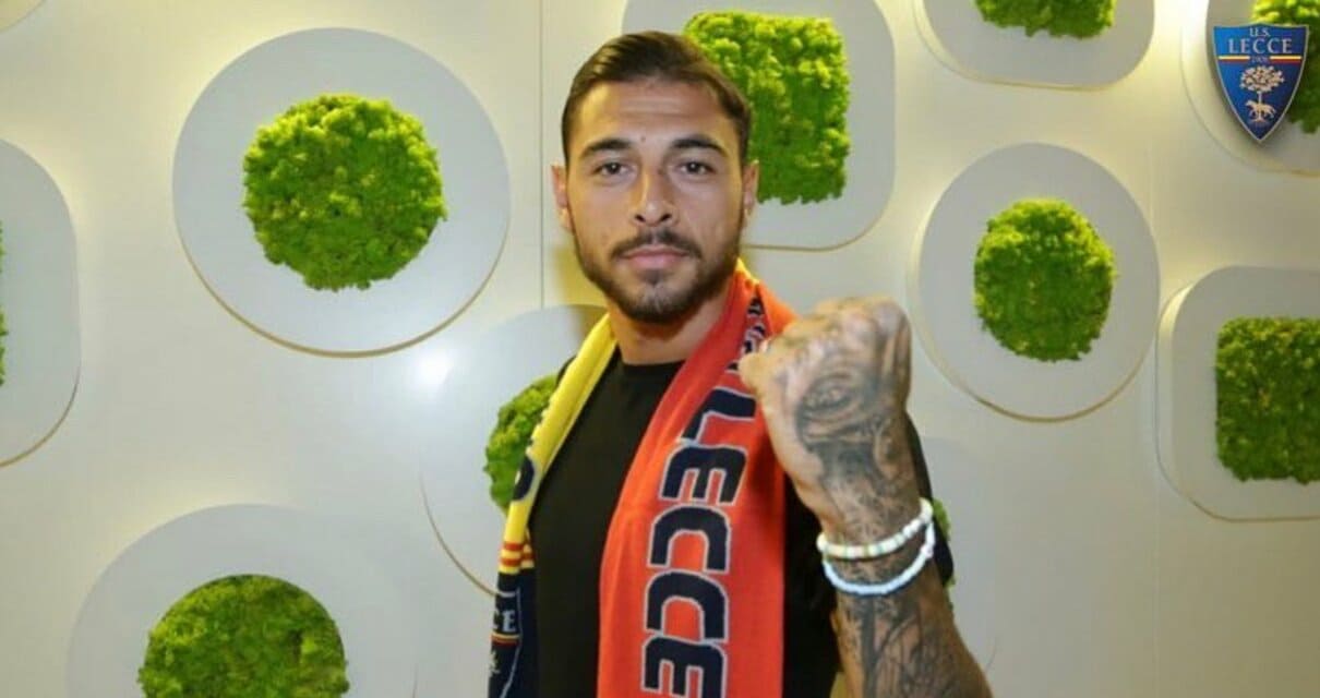 Lecce, ufficiale Pezzella dal Parma