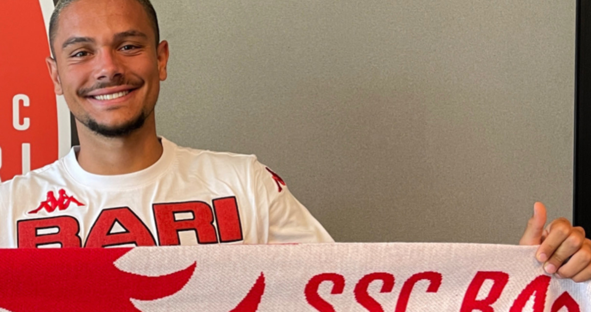 Bari: ufficiale l'acquisto di un portiere dalla Premier