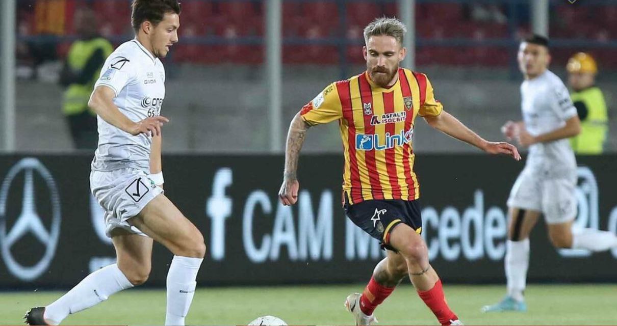 Lecce: ufficiale la cessione di Majer alla Reggina