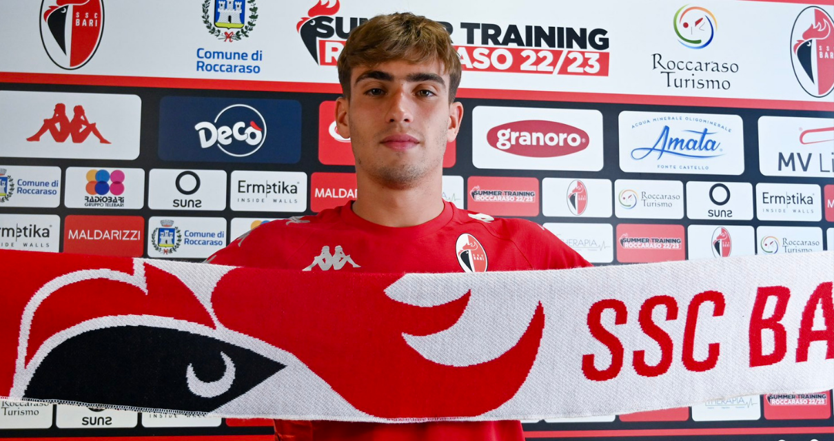 Bari: ufficiale un attaccante dal Bologna