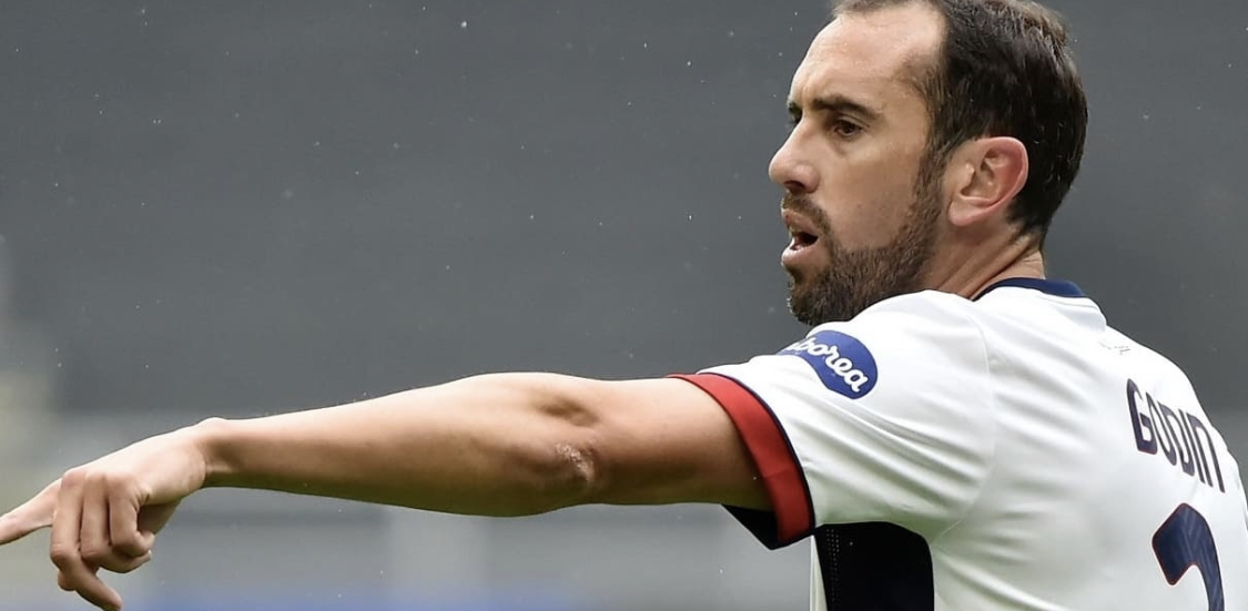 Cagliari infortunio per Godin 