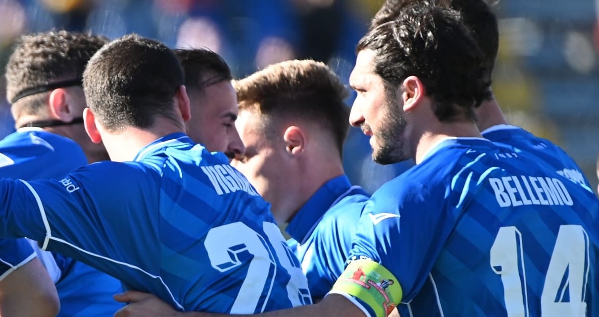 Como: ufficiale un prestito dal Genoa