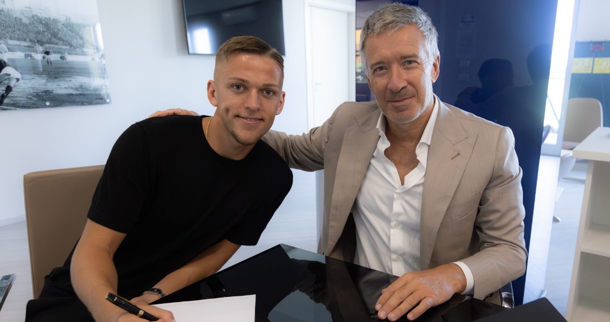 Bologna, ufficiale Karlsson
